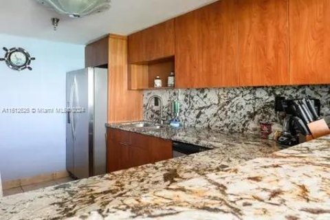 Condominio en venta en Miami Beach, Florida, 3 dormitorios, 79.9 m2 № 1234568 - foto 23