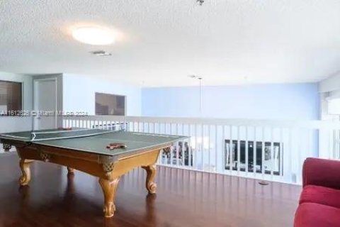 Condominio en venta en Miami Beach, Florida, 3 dormitorios, 79.9 m2 № 1234568 - foto 9