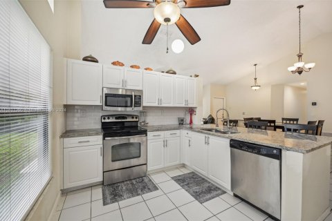 Casa en venta en North Lauderdale, Florida, 3 dormitorios, 136.19 m2 № 1234484 - foto 8