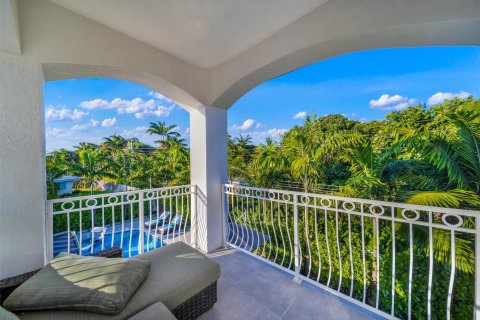 Casa en venta en Fort Lauderdale, Florida, 3 dormitorios, 279.73 m2 № 1100228 - foto 11