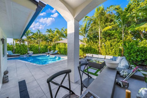 Casa en venta en Fort Lauderdale, Florida, 3 dormitorios, 279.73 m2 № 1100228 - foto 27