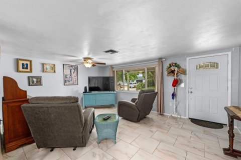 Casa en venta en Port Richey, Florida, 3 dormitorios, 104.79 m2 № 1376156 - foto 8