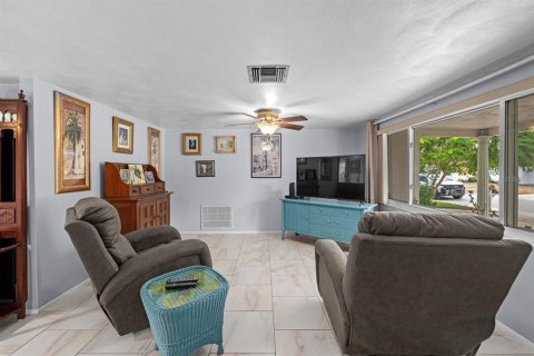 Villa ou maison à vendre à Port Richey, Floride: 3 chambres, 104.79 m2 № 1376156 - photo 7