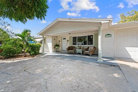 Villa ou maison à vendre à Port Richey, Floride: 3 chambres, 104.79 m2 № 1376156 - photo 3