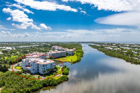 Condo in Placida, Florida, 2 bedrooms  № 1376118 - photo 1