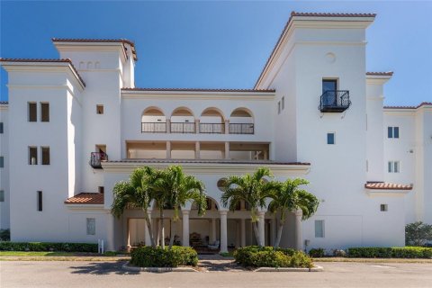 Condo in Placida, Florida, 2 bedrooms  № 1376118 - photo 4