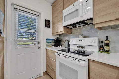 Condominio en venta en Lauderdale Lakes, Florida, 2 dormitorios, 87.7 m2 № 868288 - foto 13