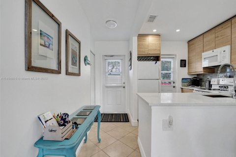 Condominio en venta en Lauderdale Lakes, Florida, 2 dormitorios, 87.7 m2 № 868288 - foto 16