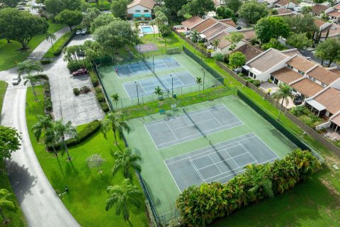 Townhouse in Miami, Florida 3 bedrooms, 169.55 sq.m. № 1229144 - photo 6