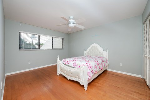 Townhouse in Miami, Florida 3 bedrooms, 169.55 sq.m. № 1229144 - photo 14