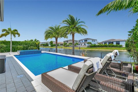 Villa ou maison à vendre à Parkland, Floride: 5 chambres, 319.86 m2 № 1153682 - photo 8