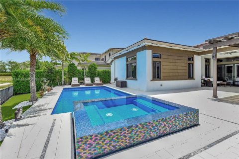 Villa ou maison à vendre à Parkland, Floride: 5 chambres, 319.86 m2 № 1153682 - photo 5