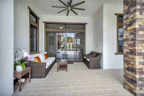 Villa ou maison à vendre à Parkland, Floride: 5 chambres, 319.86 m2 № 1153682 - photo 12