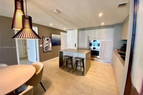 Condo in Hollywood, Florida, 2 bedrooms  № 1281119 - photo 17