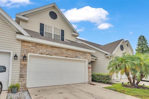 Townhouse in Lakeland, Florida 3 bedrooms, 170.2 sq.m. № 1363147 - photo 2