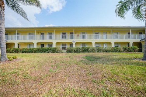 Copropriété à vendre à Punta Gorda, Floride: 2 chambres, 103.12 m2 № 1195888 - photo 3