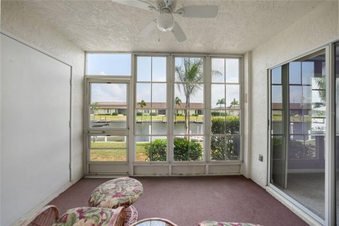 Condo in Punta Gorda, Florida, 2 bedrooms  № 1195888 - photo 21