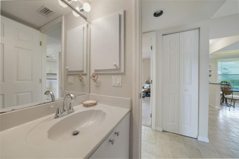 Condo in Punta Gorda, Florida, 2 bedrooms  № 1195888 - photo 18