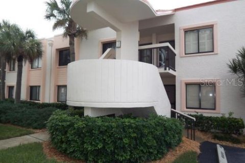 Copropriété à louer à Saint Petersburg, Floride: 2 chambres, 89.19 m2 № 215034 - photo 1