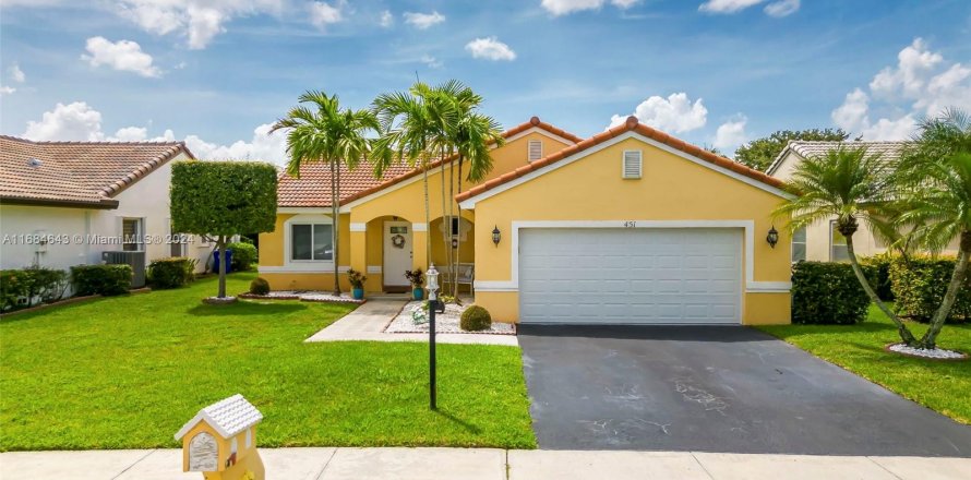 Villa ou maison à Pembroke Pines, Floride 3 chambres, 151.62 m2 № 1423678