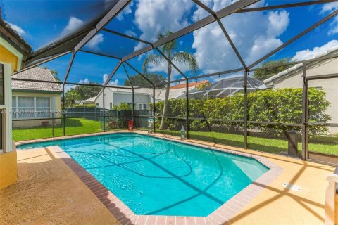 Villa ou maison à vendre à Pembroke Pines, Floride: 3 chambres, 151.62 m2 № 1423678 - photo 3