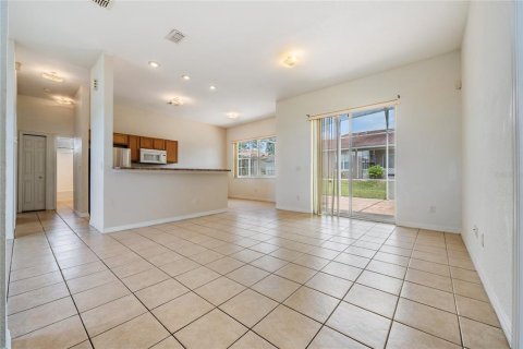 Villa ou maison à vendre à Kissimmee, Floride: 3 chambres, 133.22 m2 № 1289909 - photo 8