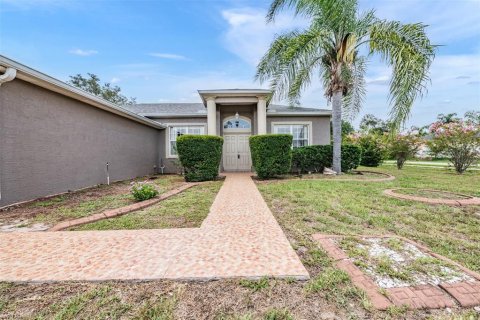 Villa ou maison à vendre à Kissimmee, Floride: 3 chambres, 133.22 m2 № 1289909 - photo 5