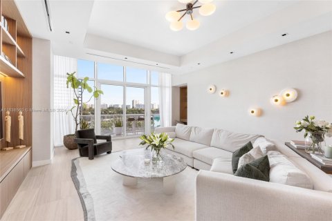 Condominio en venta en Miami Beach, Florida, 2 dormitorios, 256.97 m2 № 1318785 - foto 20