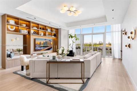 Condominio en venta en Miami Beach, Florida, 2 dormitorios, 256.97 m2 № 1318785 - foto 18