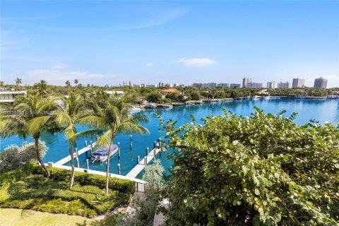 Condominio en venta en Miami Beach, Florida, 2 dormitorios, 256.97 m2 № 1318785 - foto 30