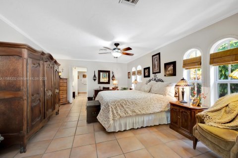 Casa en venta en Coral Gables, Florida, 5 dormitorios, 315.96 m2 № 1139002 - foto 26