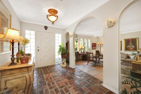 Casa en venta en Coral Gables, Florida, 5 dormitorios, 315.96 m2 № 1139002 - foto 10