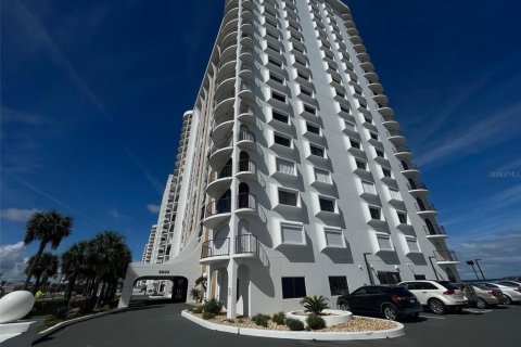 Condominio en venta en Daytona Beach Shores, Florida, 2 dormitorios, 169.08 m2 № 1394212 - foto 3