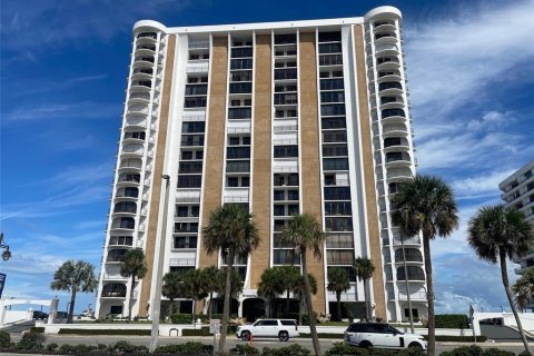 Condominio en venta en Daytona Beach Shores, Florida, 2 dormitorios, 169.08 m2 № 1394212 - foto 1