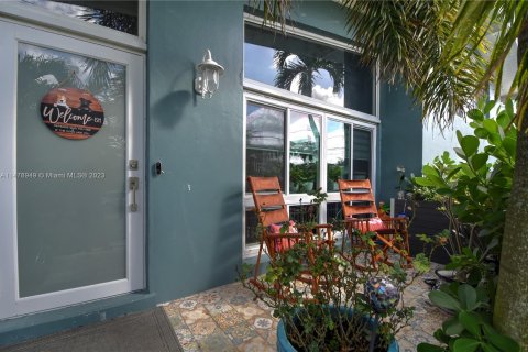 Villa ou maison à vendre à Fort Lauderdale, Floride: 3 chambres, 175.77 m2 № 927023 - photo 7