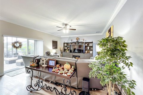 Casa en venta en Orlando, Florida, 5 dormitorios, 336.86 m2 № 812342 - foto 19