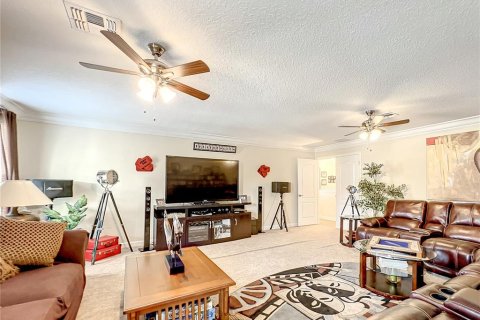 Villa ou maison à vendre à Orlando, Floride: 5 chambres, 336.86 m2 № 812342 - photo 25