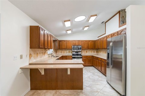 Casa en venta en Kissimmee, Florida, 3 dormitorios, 220.09 m2 № 1313700 - foto 10