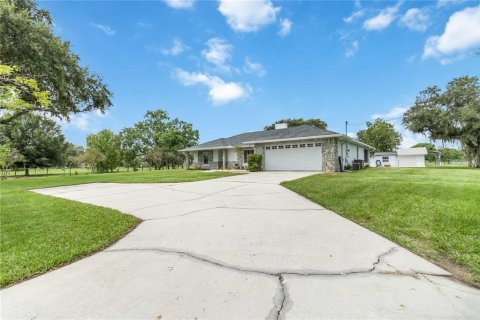 Villa ou maison à vendre à Kissimmee, Floride: 3 chambres, 220.09 m2 № 1313700 - photo 20