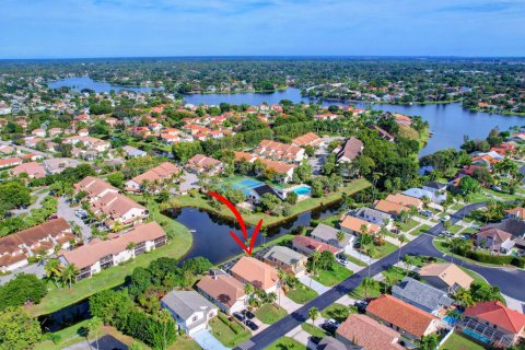 House in Wellington, Florida 3 bedrooms, 159.05 sq.m. № 880856 - photo 6