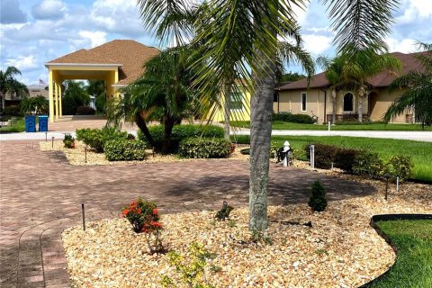 Terreno en venta en Polk City, Florida № 1367911 - foto 4