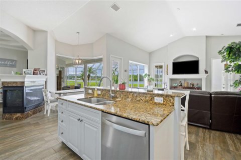 Casa en venta en Land O' Lakes, Florida, 4 dormitorios, 312.06 m2 № 1367913 - foto 18