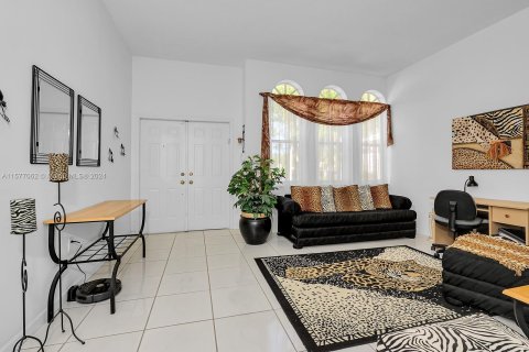 House in Davie, Florida 3 bedrooms, 152.27 sq.m. № 1146374 - photo 7
