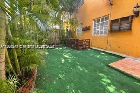 Touwnhouse à louer à Hialeah, Floride: 3 chambres, 115.66 m2 № 1367135 - photo 23