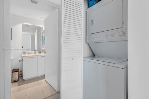 Copropriété à vendre à Miami, Floride: 2 chambres, 91.6 m2 № 1367059 - photo 21