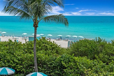 Condo in Miami Beach, Florida, 3 bedrooms  № 1367136 - photo 6