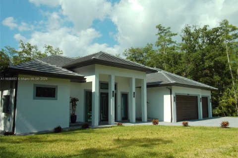 Villa ou maison à vendre à Naples, Floride: 5 chambres, 235.69 m2 № 1310929 - photo 3