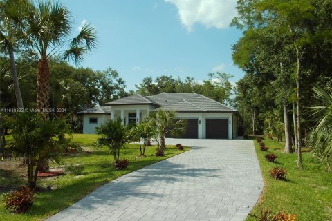 Villa ou maison à vendre à Naples, Floride: 5 chambres, 235.69 m2 № 1310929 - photo 1