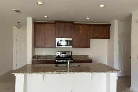 Adosado en venta en Kissimmee, Florida, 4 dormitorios, 174.28 m2 № 1364654 - foto 2