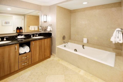 Condominio en venta en Fort Lauderdale, Florida, 1 dormitorio, 90.58 m2 № 1102275 - foto 12